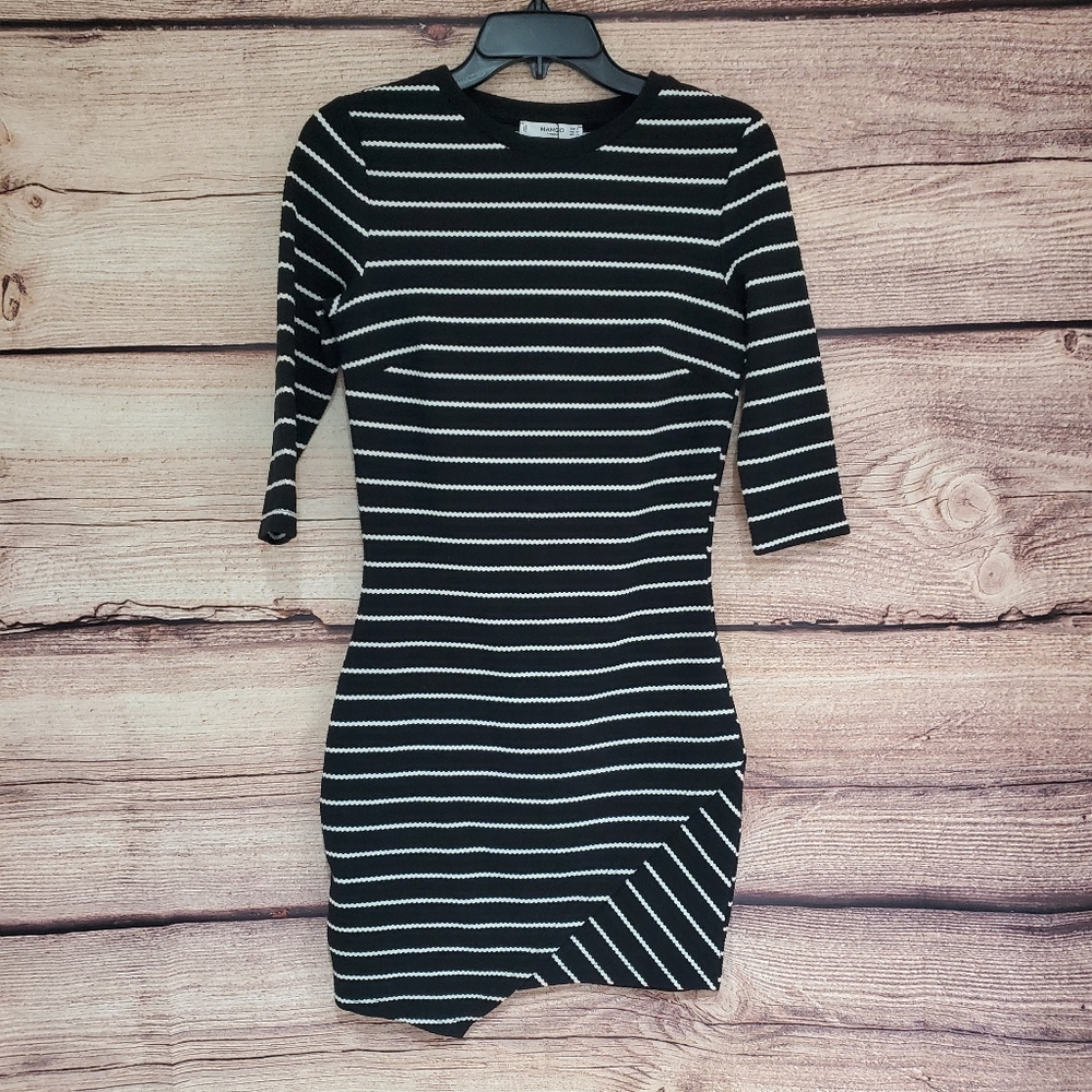 💥5/$15 Mango Asymmetrical Stripe Dress XS